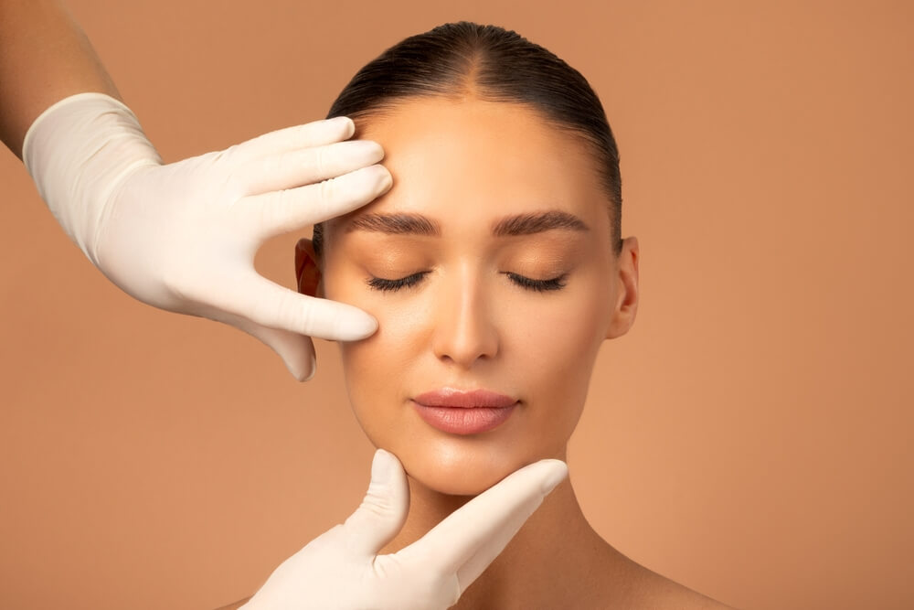 wypelnianie-zmarszczek-kwasem-hialuronowy